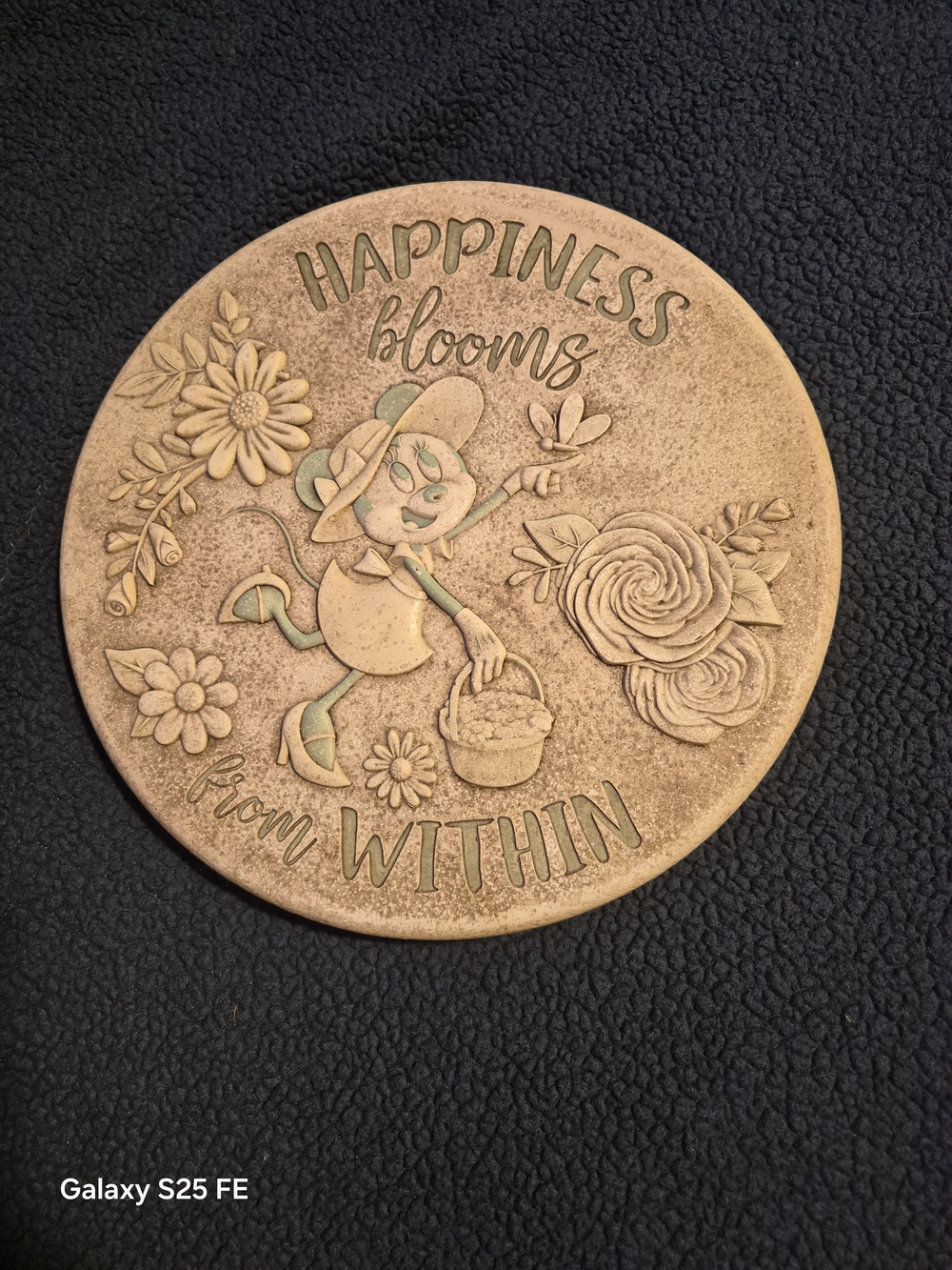Official 2019 Epcot Flower & Garden Festival Minnie Mouse Decorative Garden Ston